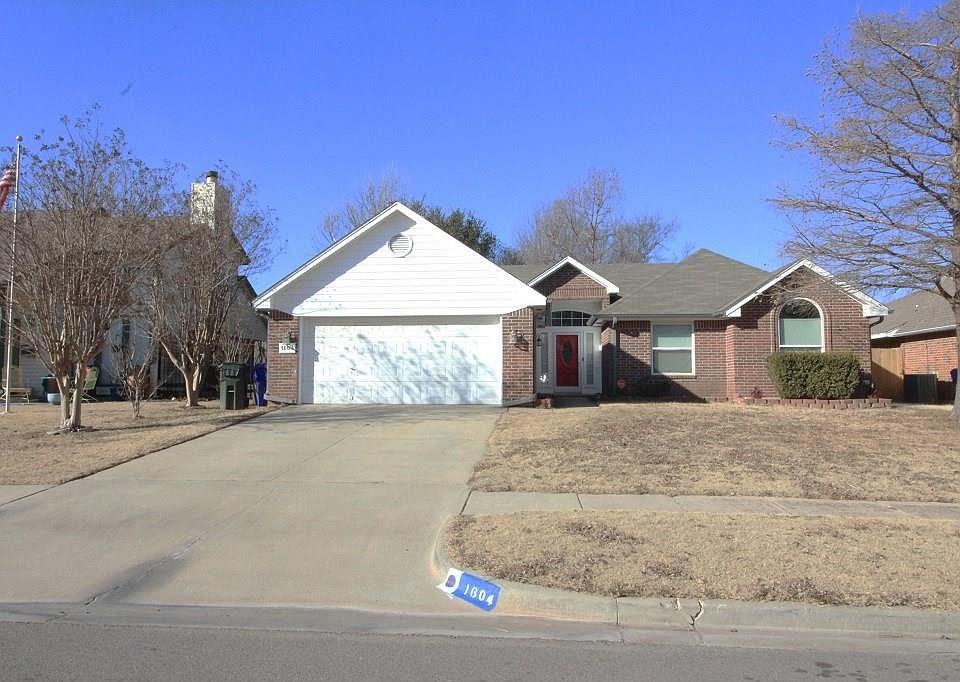 1st image of 1604 Oriole Dr