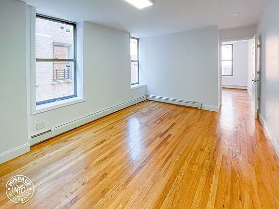 4th image of 951 Putnam Ave #4E