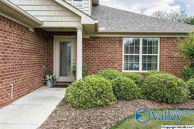 3 bed, 2.0 bath, 1668 sqft, $1,800 — Photo 3