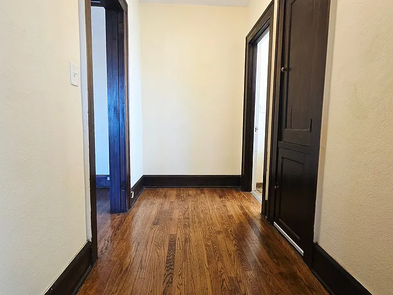 222 N 5th St — Photo 5