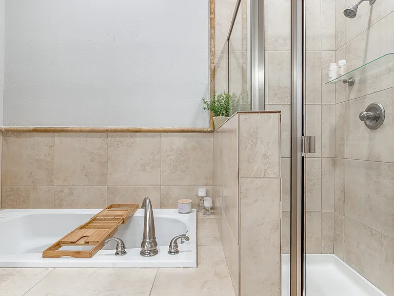 2608 N Garrett Ave #B — Photo 16