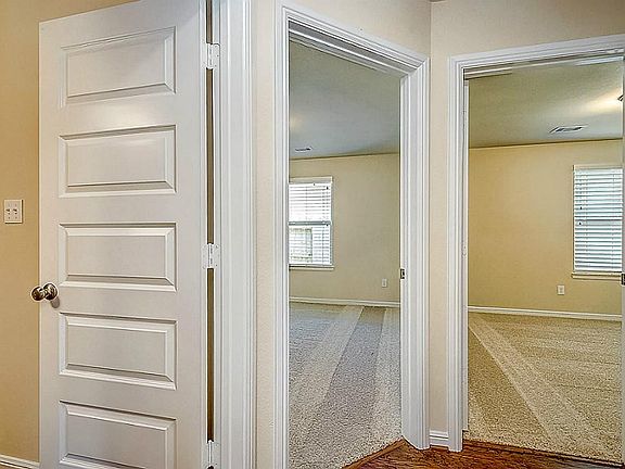 5th image of 18934 Whitehaven Bend Ln