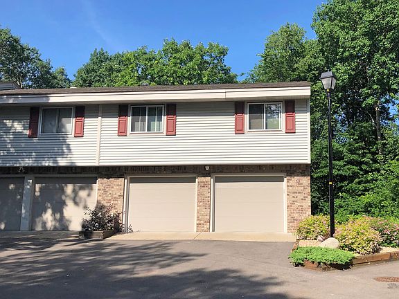 2nd image of 35 Garden Dr