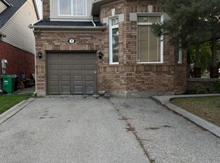 9 Unsworth St, Brampton, ON L7A 1Z9