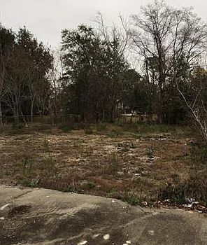 2nd image of 270 Porter Ave