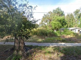 883 Long Point Rd, Mount Pleasant, SC 29464