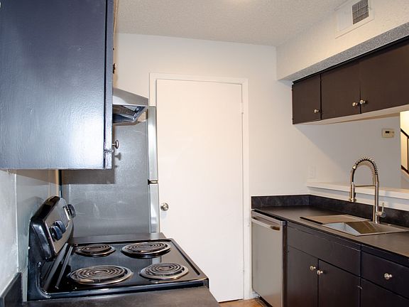5th image of 1705 Coronado Hills Dr APT D