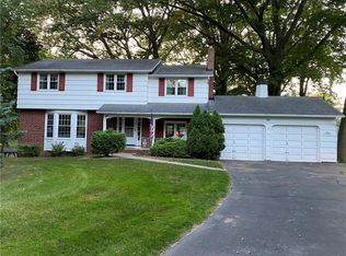 78 Kindlewood Ln, Rochester, NY 14617