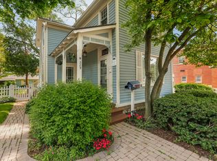 229 Center St, Naperville, IL 60540