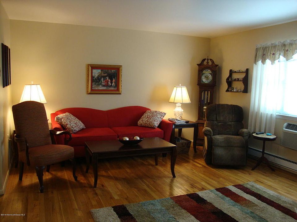 1st image of 66D Kennedy Dr