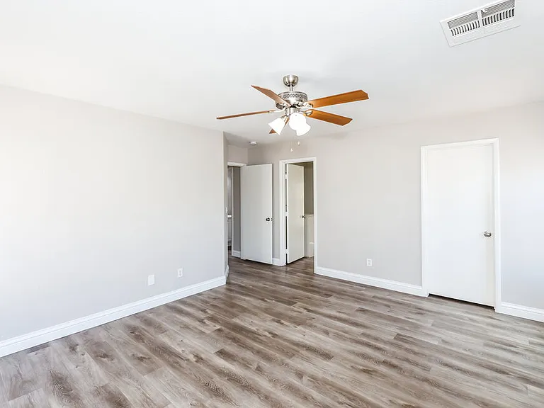 6218 Lone Cypress Ct — Photo 11