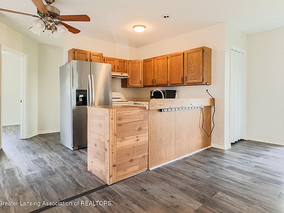 4th image of 2112 Clifton Ave
