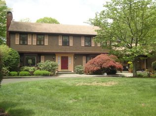 141 N Stowe Pl, Trumbull, CT 06611