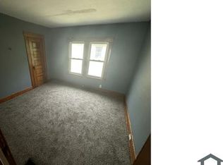 4007 Clybourne Ave, Cleveland, OH 44109