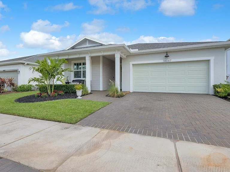 14047 SW Safi Ter — Photo 2
