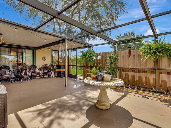 2nd image of 1030 Manor Dr #1030