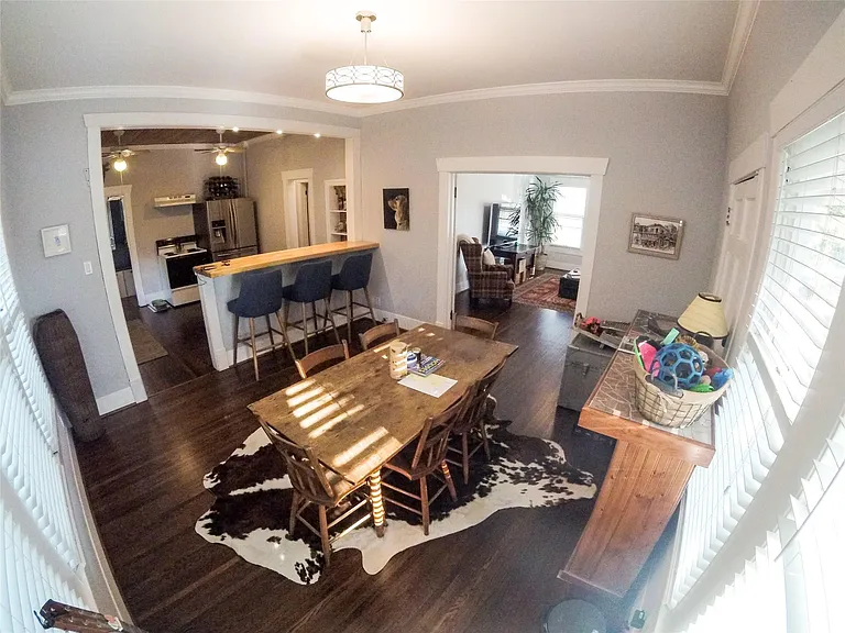 210 Tabor St — Photo 9