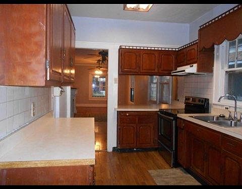 3rd image of 4135 Boulevard Pl