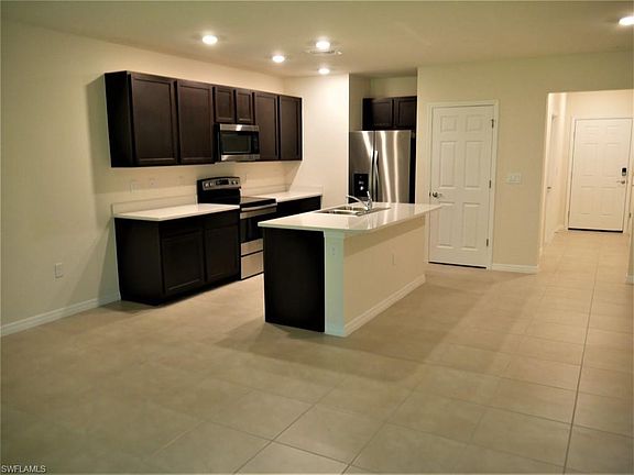 3rd image of 15429 Wildflower CIR