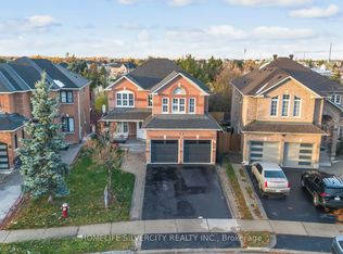 16 Coralreef Cres, Brampton, ON L6R 2H5