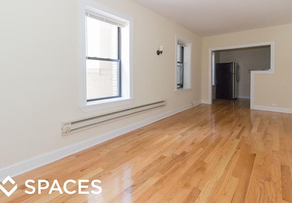 1st image of 1347 N Dearborn St #205SRE
