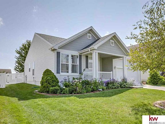 2nd image of 1103 Stony Point Dr