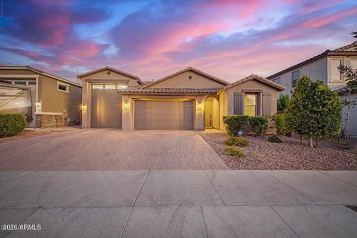 22853 E Estrella Rd — Photo 2