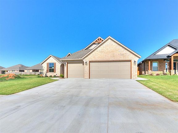 3rd image of 4613 Bermuda Dr