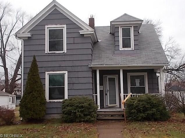1st image of 1212 W 8th St