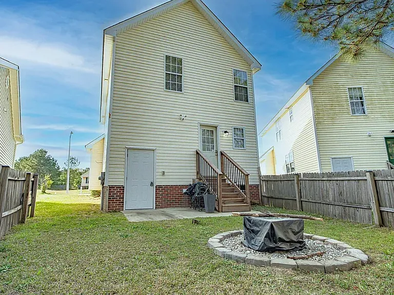 316 Anna St — Photo 31