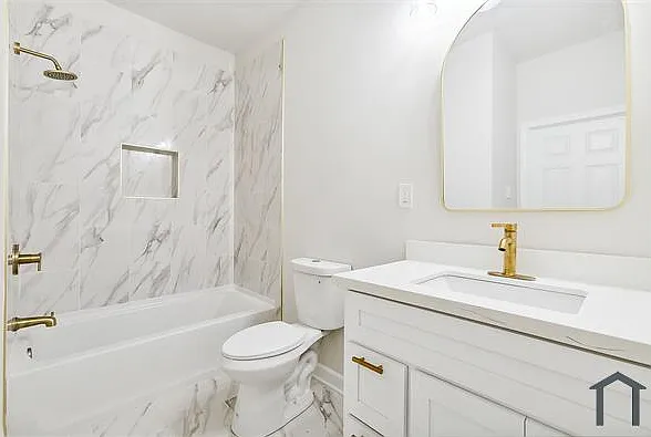 3404 Jackson Ave #1 — Photo 6