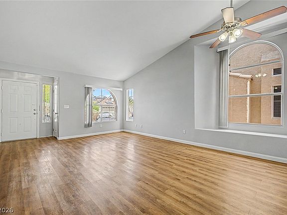 4th image of 1905 Grand Prairie Ave