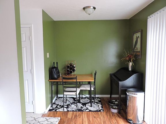 4th image of 6092 Phar Lap Dr