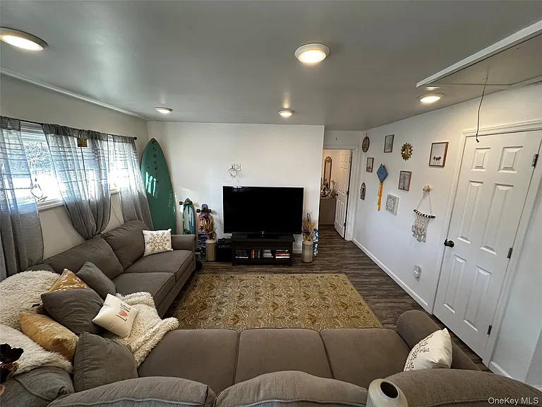 7 Lori Ct — Photo 5