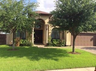 2819 Braids Dr, Laredo, TX 78045