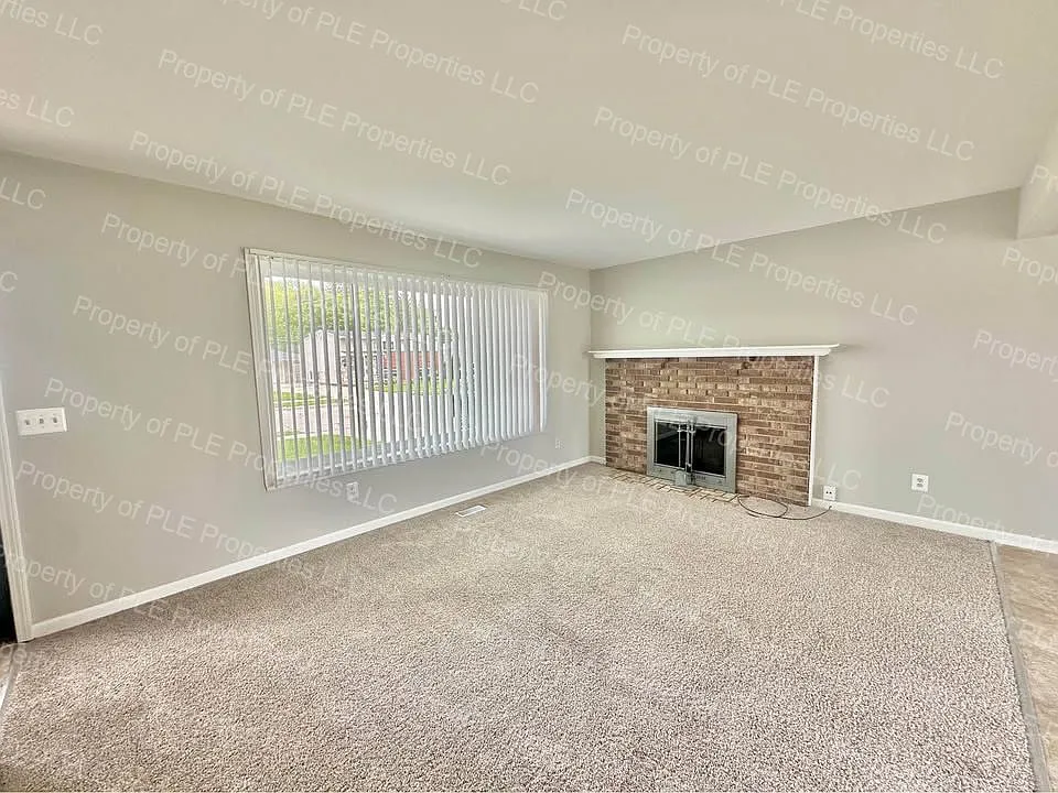 2 bed, 1.5 bath, 950 sqft, $1,675 — Photo 3