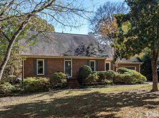 5512 Sweetbriar Dr, Raleigh, NC 27609