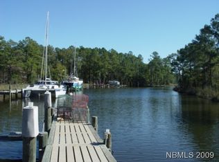 846 Fork Point Rd, Oriental, NC 28571