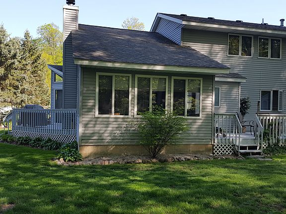 3rd image of 8683 Woodhaven Dr SW