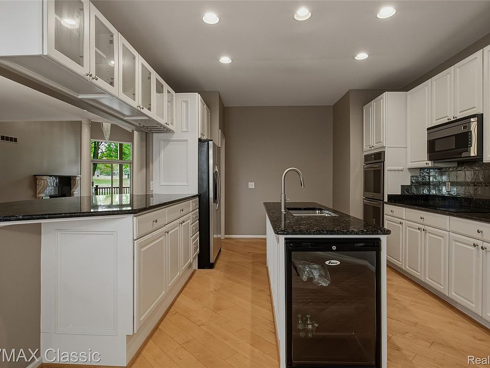 619 Windsor Run, photo 29