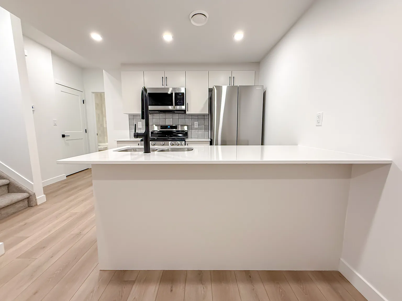 12407 122 Avenue NW, Edmonton - Lower — Photo 2