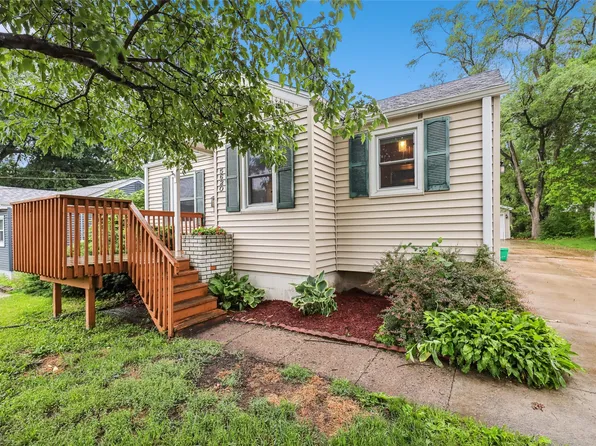 5620 New York Ave, Des Moines, IA 50310