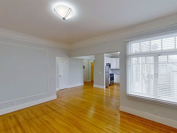 3rd image of 1355 Bay St APT 11