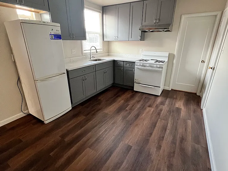 1472 Pacific Ave — Photo 3