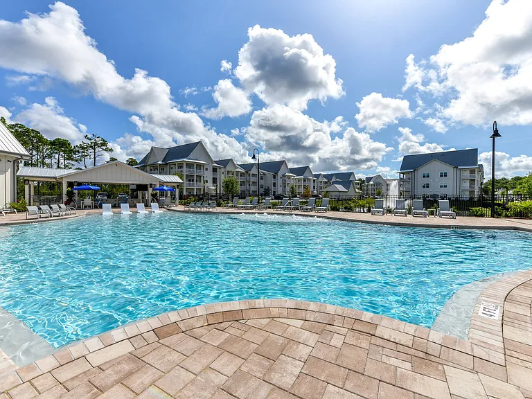 Resort Style Saltwater Pool