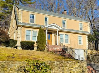 77 Briar Cliff Ave, Waterbury, CT 06708