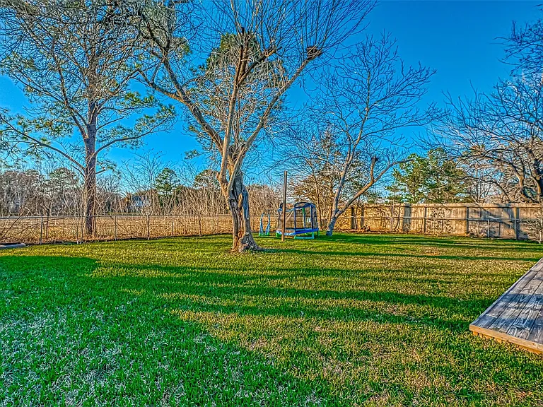 520 E Castle Harbour Dr — Photo 20