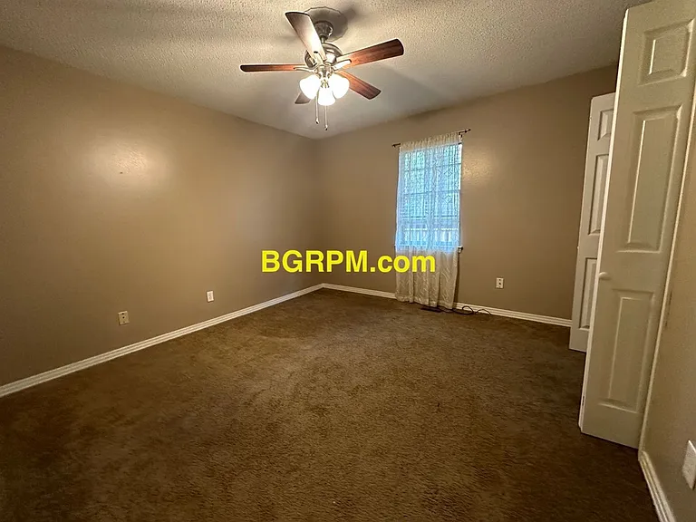 119 Foxdell Cir — Photo 7