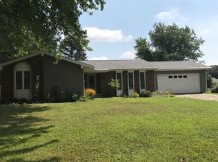 209 N Miller Manor Ct, Monticello, IN 47960