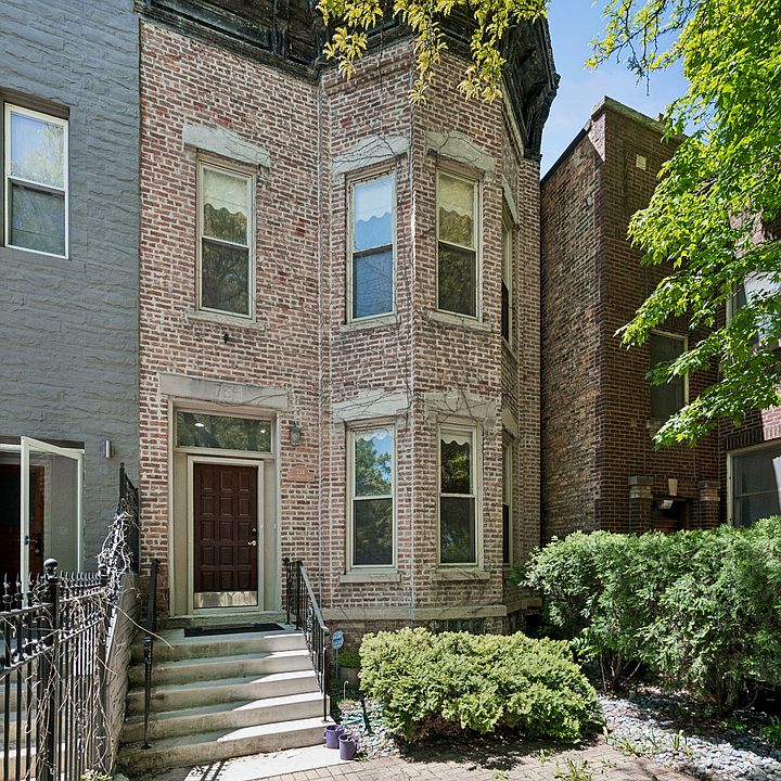 1st image of 734 S Oakley Blvd
